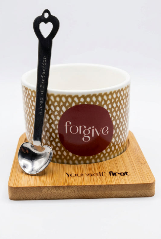 Wellbeing cup with handle, wooden engraved coaster and spoon